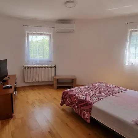 - Free Parking Apartment